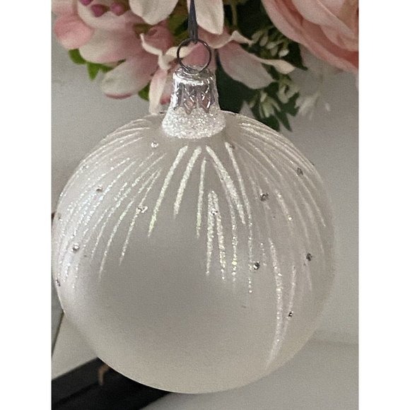 Vintage Blown Frosted Glass Christmas Tree Ball Ornament Marked Columbia on Top - Picture 6 of 16